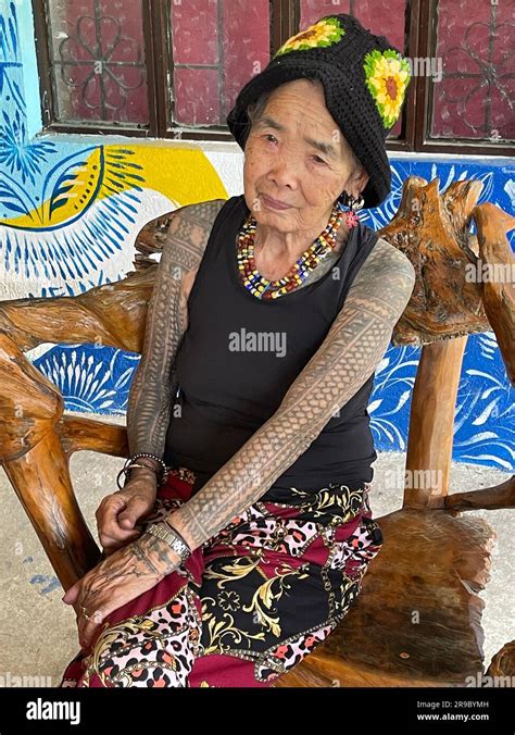 where does apo whang od live